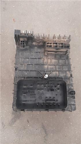 Caja Fusibles/Rele Volkswagen Passat Berlina (3C2)(2005->) 2.0 TDI 16V - Imagen 2