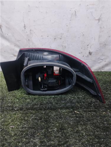 Piloto Trasero Izquierdo Renault Laguna II (BG0)(2001->) 1.9 dCi (BG0G) - Imagen 2