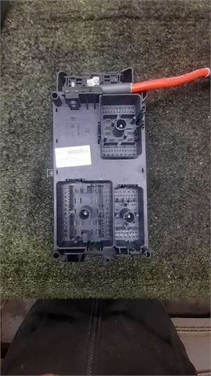 Caja Fusibles/Rele Opel Insignia Berlina (2008->) 2.0 CDTI - Imagen 2