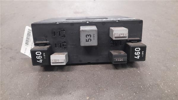 Caja Fusibles/Rele Volkswagen Passat Berlina (3C2)(2005->) 2.0 TDI 16V - Imagen 2