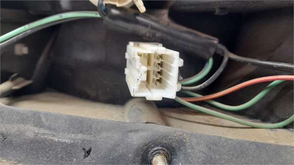 Piloto Trasero Izquierdo Hyundai Coupe (J2)(1996->) 2.0 16V - Imagen 3