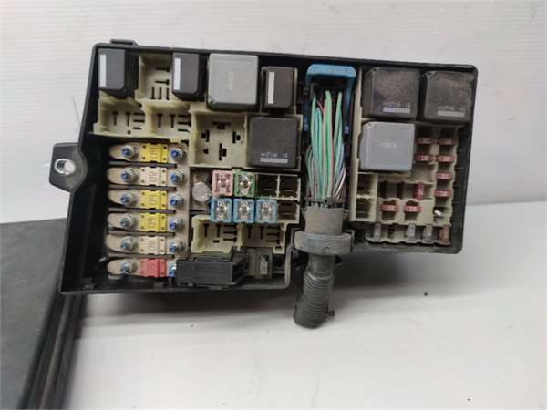 Caja Fusibles/Rele Ford FOCUS II (DA_) 2.0 TDCi - Imagen 2