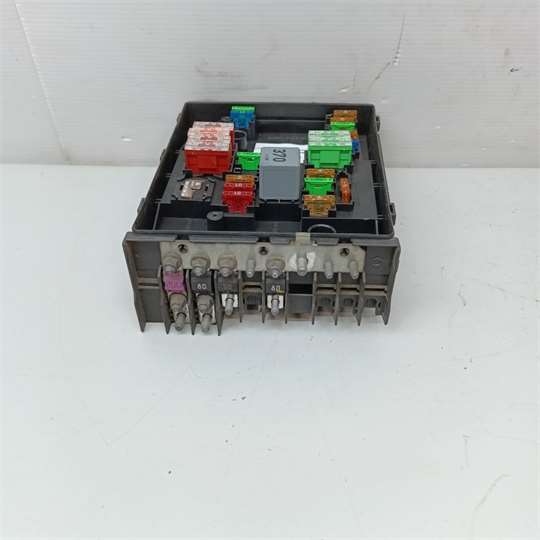 Caja Fusibles/Rele Skoda Octavia Berlina (1Z3)(2004->) 2.0 TDI 16V - Imagen 2