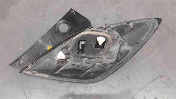 Piloto Trasero Izquierdo Opel Astra H GTC (2004->) 1.9 CDTI - Imagen 3