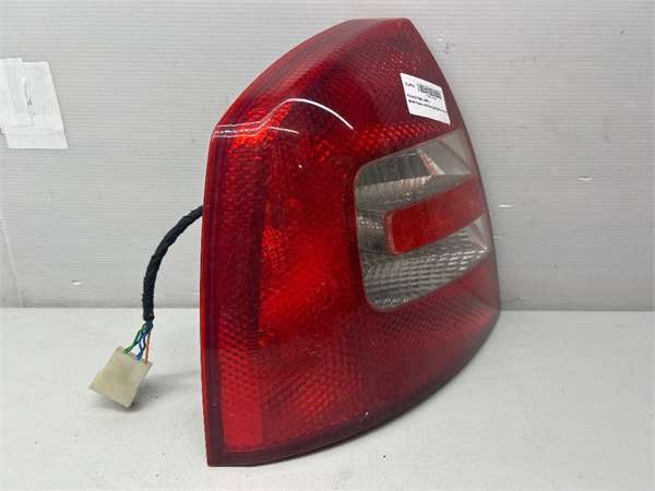 Piloto Trasero Izquierdo Skoda Octavia Berlina (1Z3)(2004->) 2.0 TDI 16V - Imagen 4