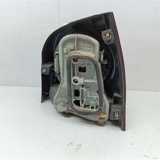 Piloto Trasero Izquierdo Volkswagen Polo IV (9N1)(11.2001->) 1.4 TDI - Imagen 4
