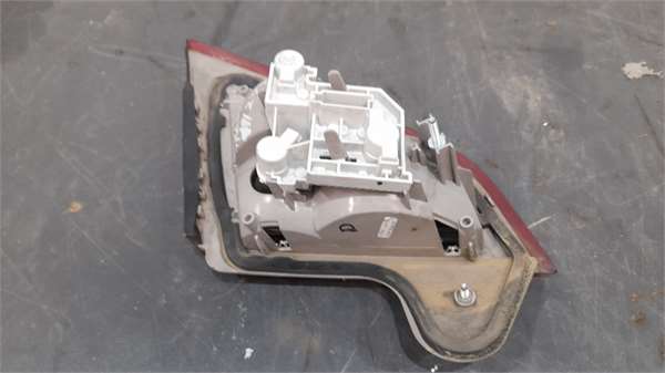 Piloto Porton Trasero Derecho Ford MONDEO IV 2.0 TDCi - Imagen 2